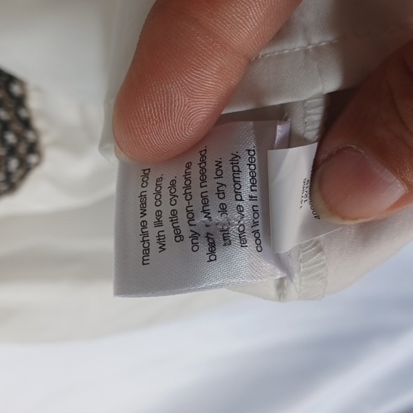 Elizabeth and James White Embroidered BohoPeasant Blouse Long Sleeve Size Small - Picture 8 of 8